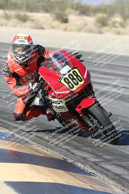 media/Dec-04-2025-Racers Edge (Thu) [[5ebc9f124d]]/3-B Group/3-Session 2 (Turn 7 Inside)/